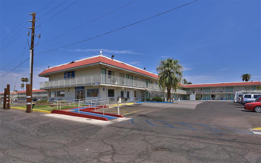 Red Roof Inn Phoenix- Midtown Eksteriør bilde