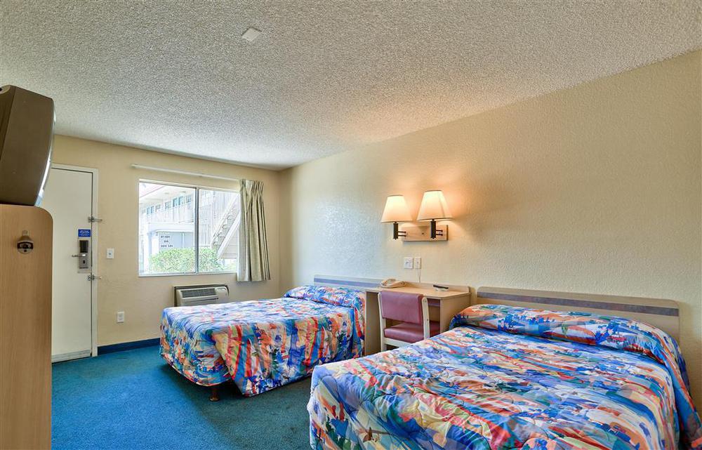 Red Roof Inn Phoenix- Midtown Rom bilde