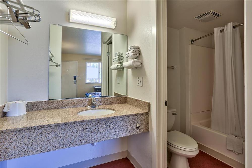 Red Roof Inn Phoenix- Midtown Rom bilde
